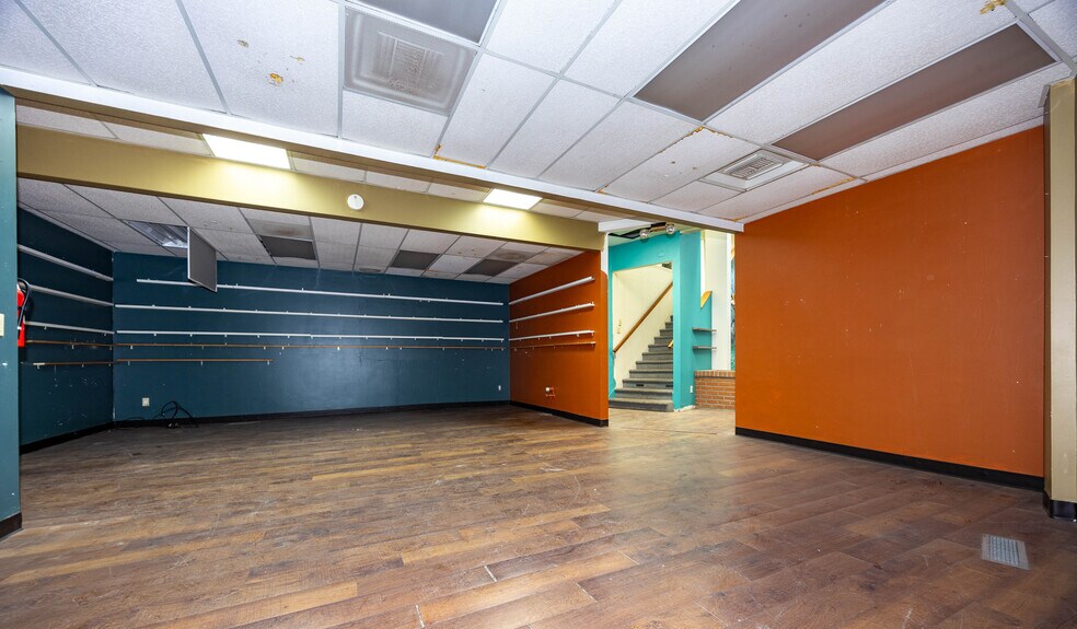 More Photos Of 2 Naco Rd, Bisbee Office For Sale