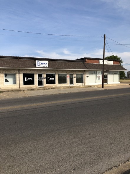 More Photos Of 121 N Gray St, Killeen Freestanding For Lease