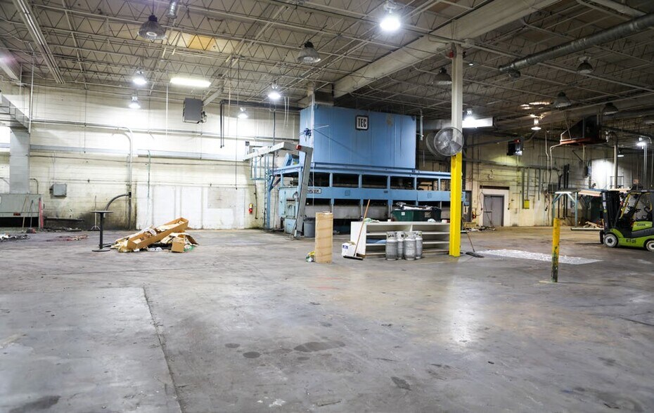 More Photos Of 3450 Browns Mill Rd SE, Atlanta Light Manufacturing For Sale