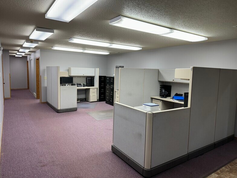 More Photos Of 1015 N 9th Ave, Brandon Industrial For Lease