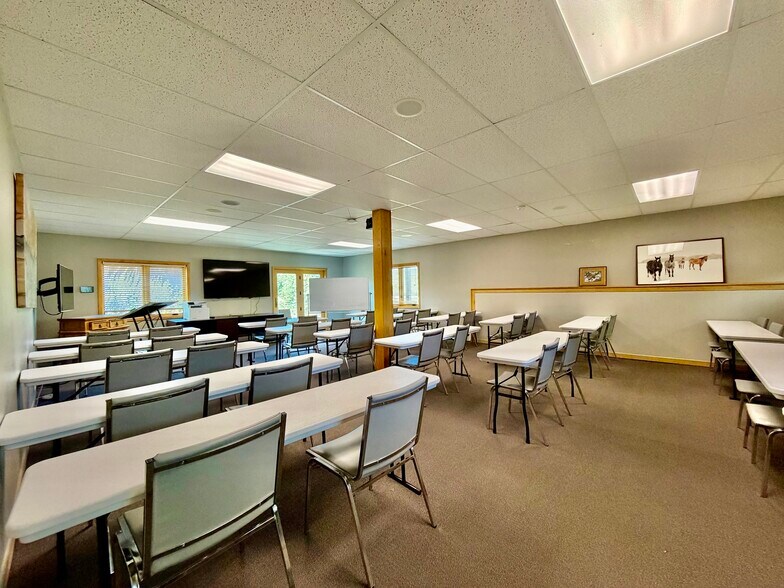 More Photos Of 352 Lake Dillon Dr, Dillon Office For Sale
