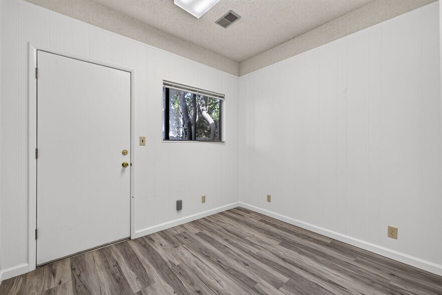 More Photos Of 7 Page St, Cotati Medical For Sale