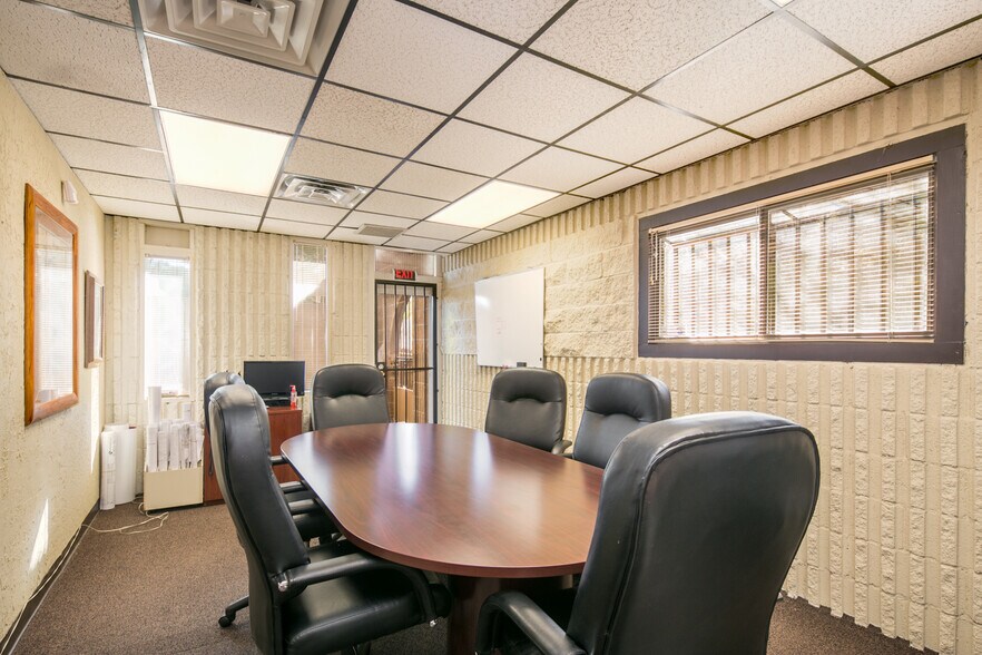 More Photos Of 3500 F Comanche Rd NE, Albuquerque Medical For Sale