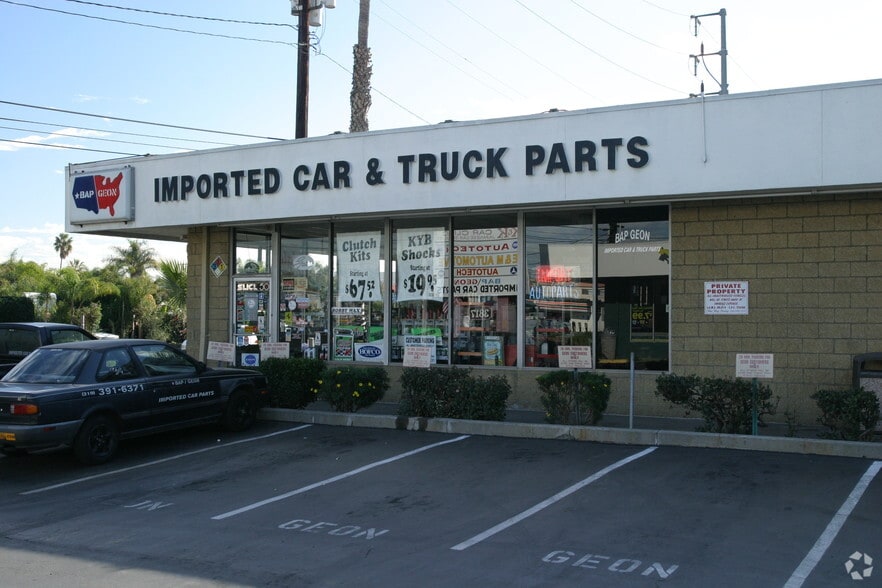More Photos Of 3817 Sepulveda Blvd, Culver City Freestanding For Lease
