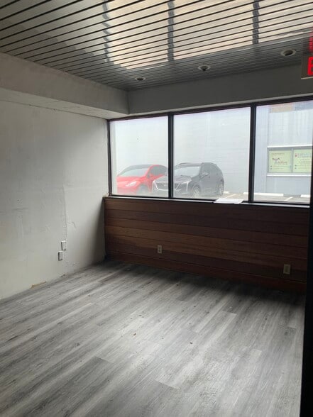 More Photos Of 14200-14238 SW 136th St, Miami Light Manufacturing For Sale