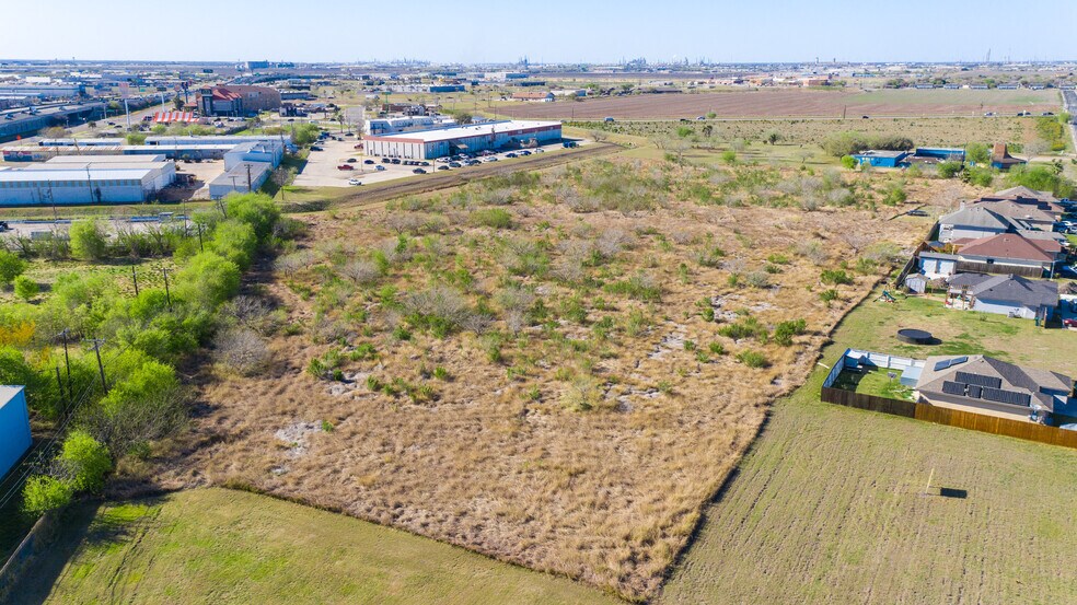 More Photos Of 0000 Cliff Maus Dr, Corpus Christi Land For Sale