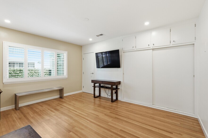 More Photos Of 5236 Bellingham Ave, Valley Village Apartments For Sale