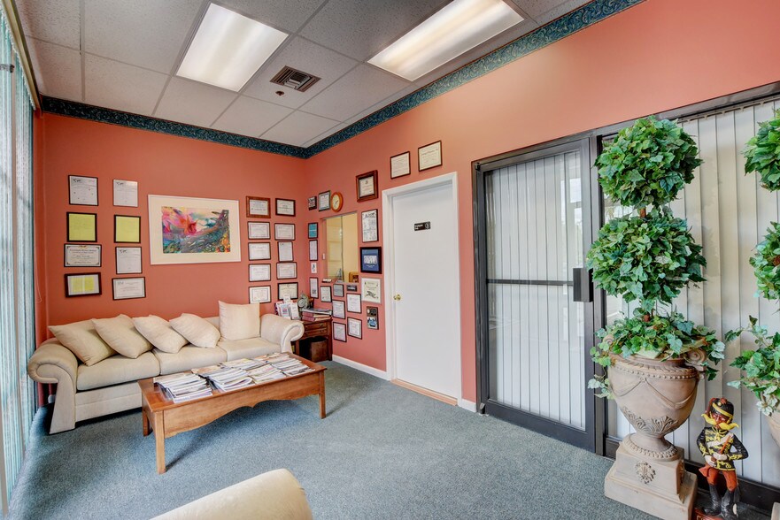 More Photos Of 11440 Okeechobee Blvd, Royal Palm Beach Medical For Lease