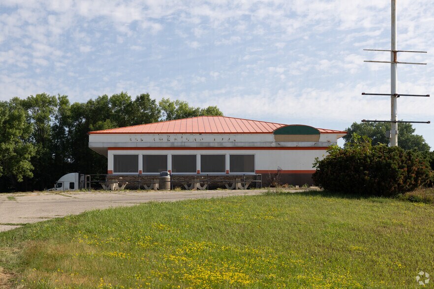 More Photos Of 1205 MN-28, Glenwood Restaurant For Sale