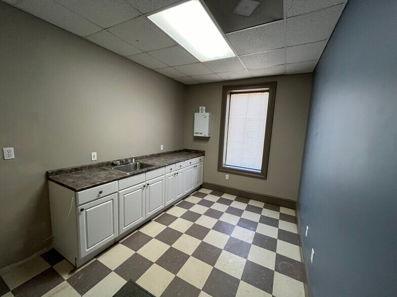 More Photos Of 1306 Heidt Ave, Savannah Office For Lease