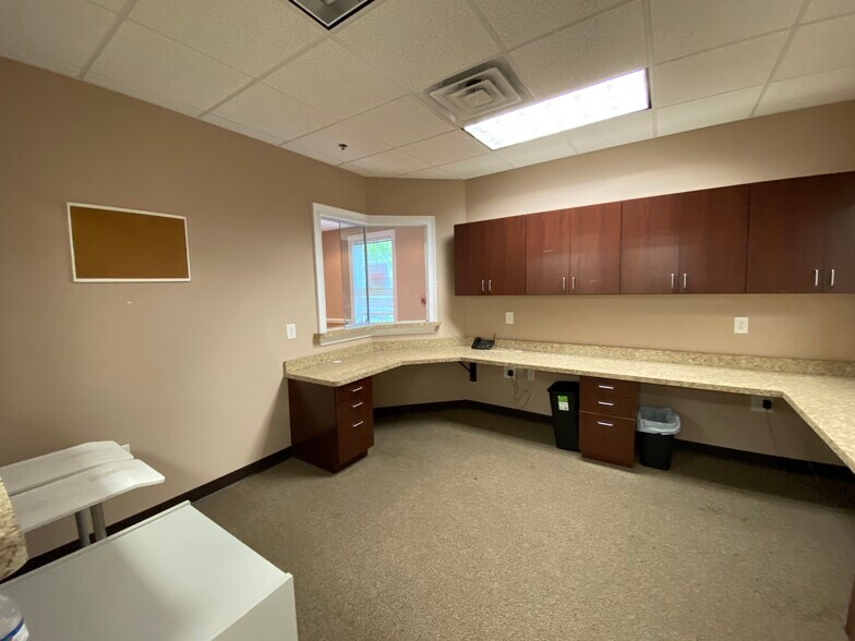 More Photos Of 1500 Oglethorpe Ave, Athens Medical For Lease
