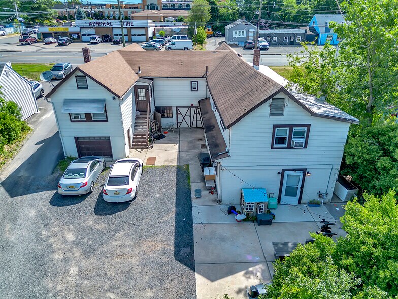 More Photos Of 129 Amboy Ave, Woodbridge Apartments For Sale