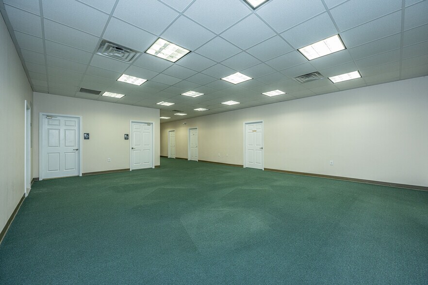 More Photos Of 901 Old Trolley Rd, Summerville Medical For Lease