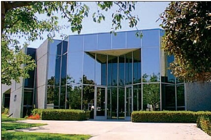 More Photos Of 2236 Rutherford Rd, Carlsbad Research And Development For Lease