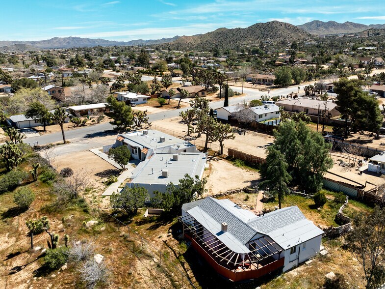 More Photos Of 7772 Jemez Trl, Yucca Valley Multifamily For Sale