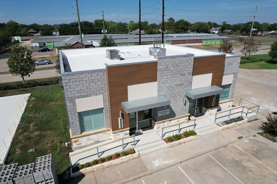 More Photos Of 5222-5226 Reading Way, Rosenberg Medical For Sale