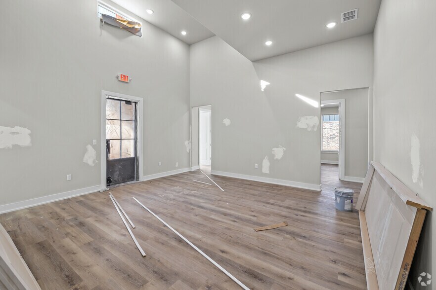 More Photos Of 5512 114th St, Lubbock Office For Sale