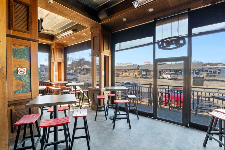 More Photos Of 1289 Bagnell Dam Blvd, Lake Ozark Restaurant For Sale