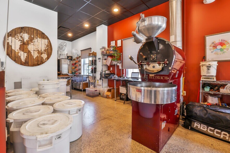 More Photos Of 50 Lafayette Ave, Suffern Freestanding For Sale