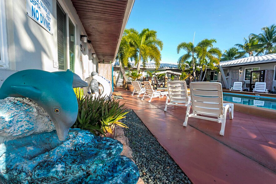 More Photos Of 1419 S Federal Hwy, Hollywood Hotel For Sale