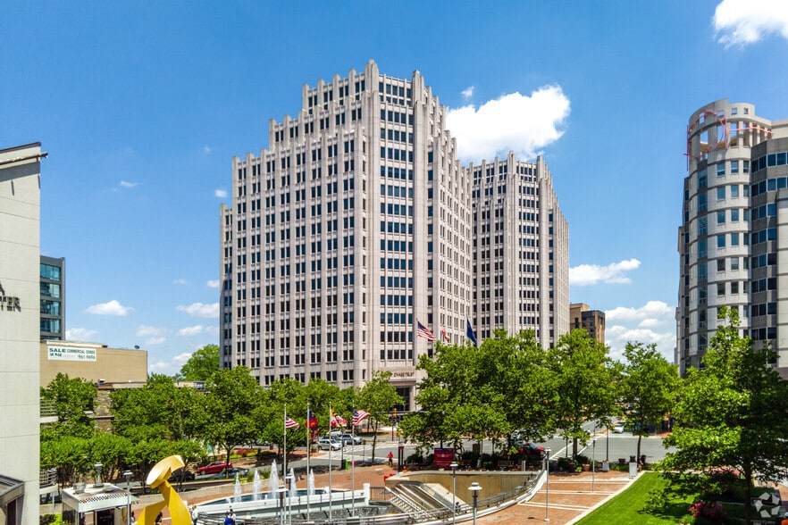 More Photos Of 7501 Wisconsin Ave, Bethesda Office For Lease