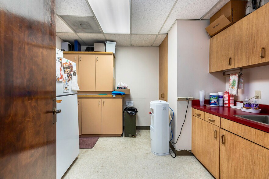 More Photos Of 333 W Broadway, Long Beach Medical For Lease