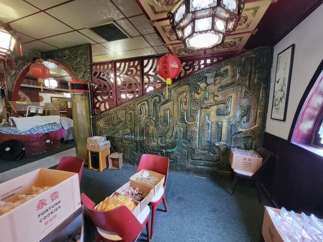 More Photos Of 1180 Roosevelt Rd, Glen Ellyn Restaurant For Lease