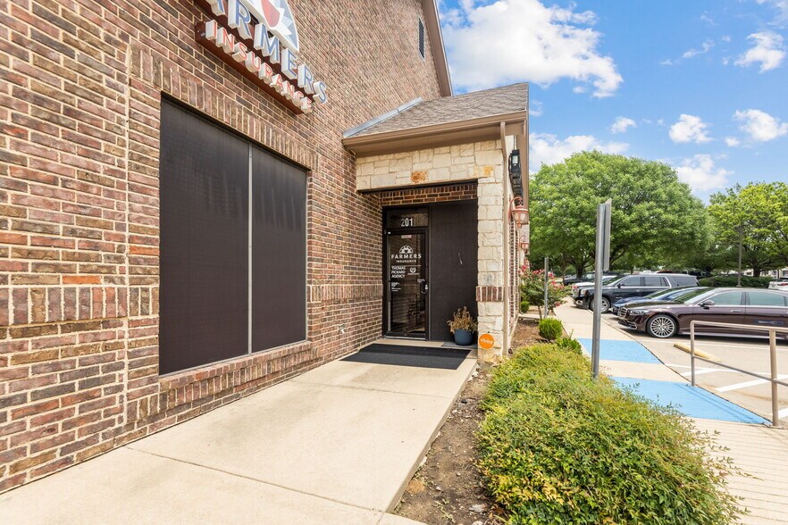 More Photos Of 2770 Virginia Pky, McKinney Medical For Sale