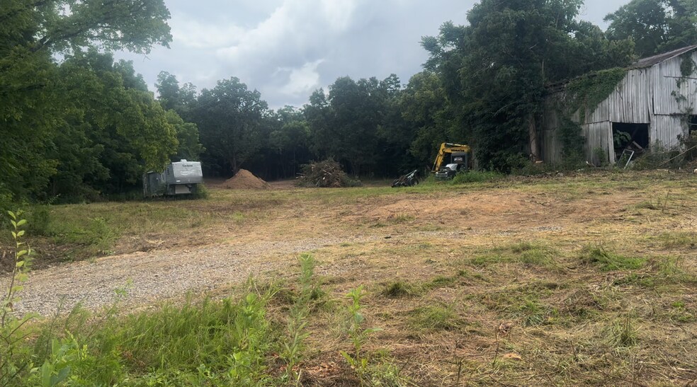 More Photos Of I-40 Exit 415, Dandridge Land For Lease