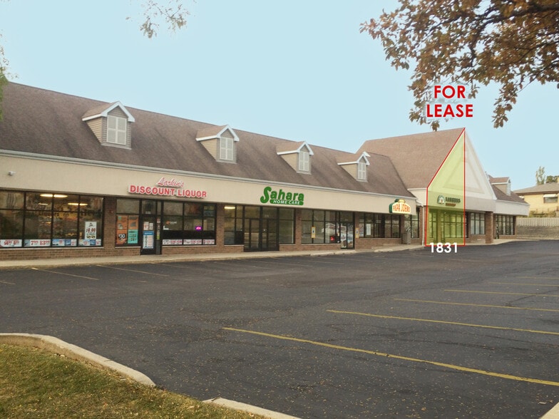 Primary Photo Of 1821-1833 Larkin Ave, Elgin Storefront Retail Office For Lease