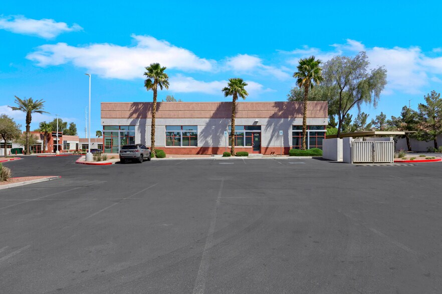 More Photos Of 375 N Stephanie St, Henderson Medical For Sale