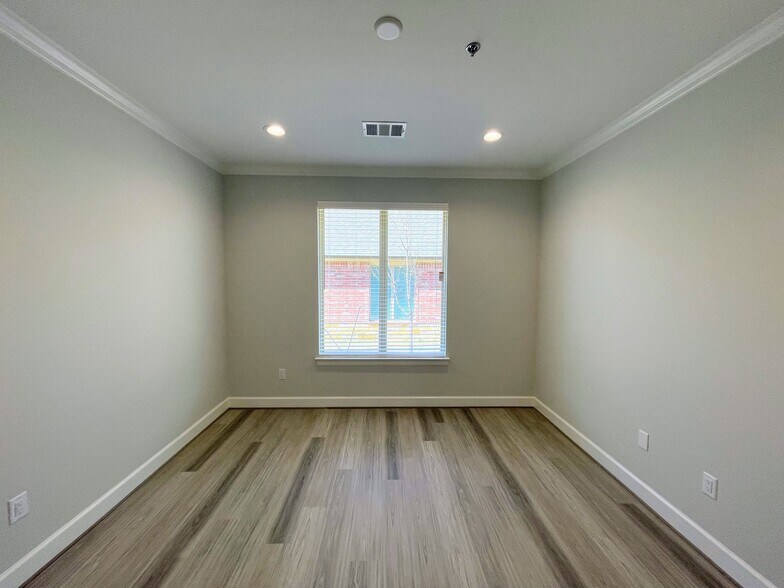 More Photos Of 400 Stonebrook Pky, Frisco Unknown For Lease