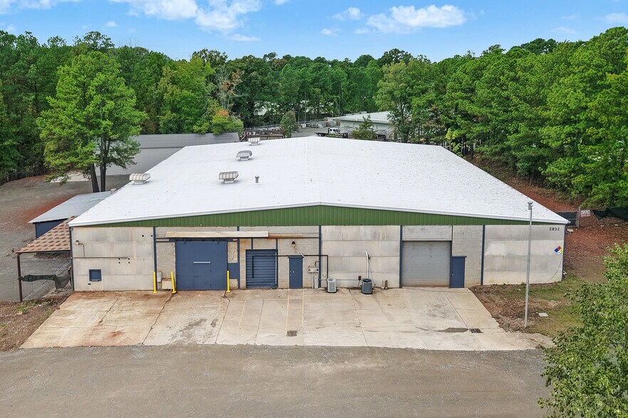 More Photos Of 5832 Lease Ln, Raleigh Manufacturing For Lease