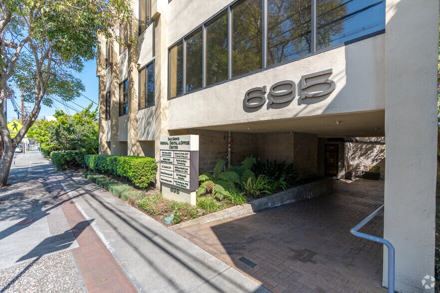 More Photos Of 695 Oak Grove Ave, Menlo Park Medical For Sale