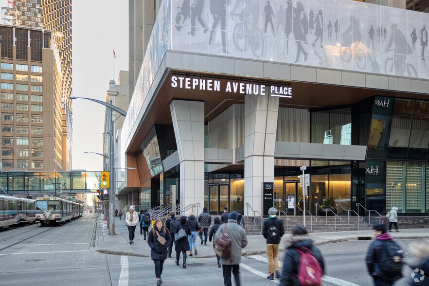 More Photos Of 700 2 St SW, Calgary Office For Lease