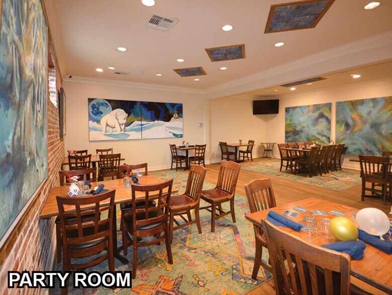 More Photos Of 15228 I-30 Hwy, Benton Restaurant For Sale