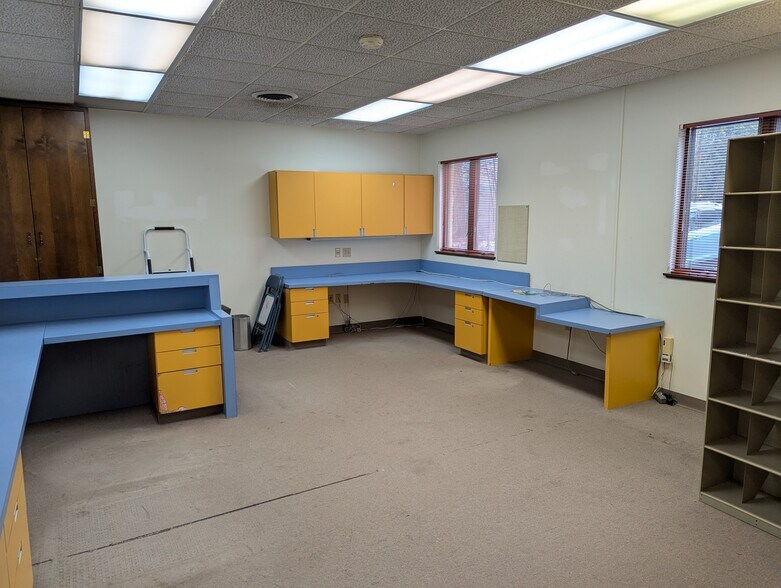 More Photos Of 913 Menoher Blvd, Johnstown Serviced Offices For Sale