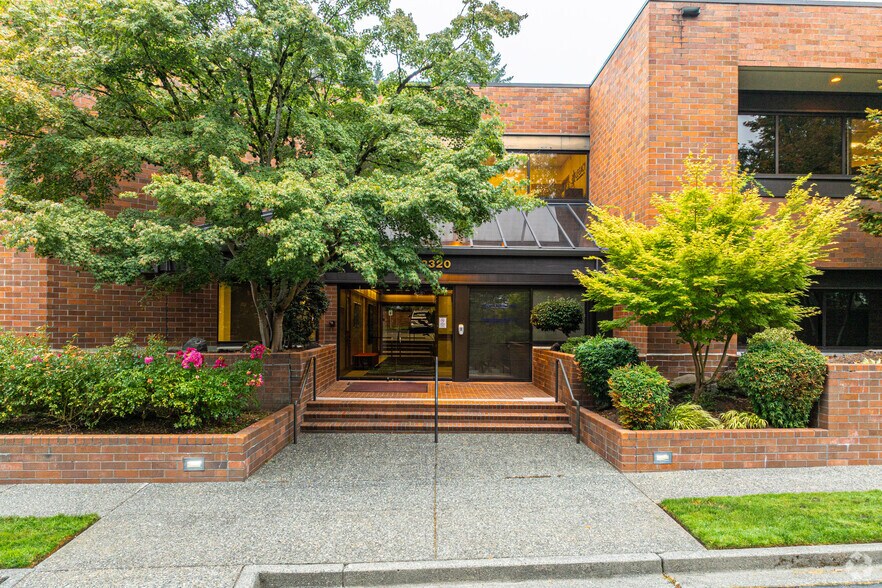 More Photos Of 2320 130th Ave NE, Bellevue Office For Lease