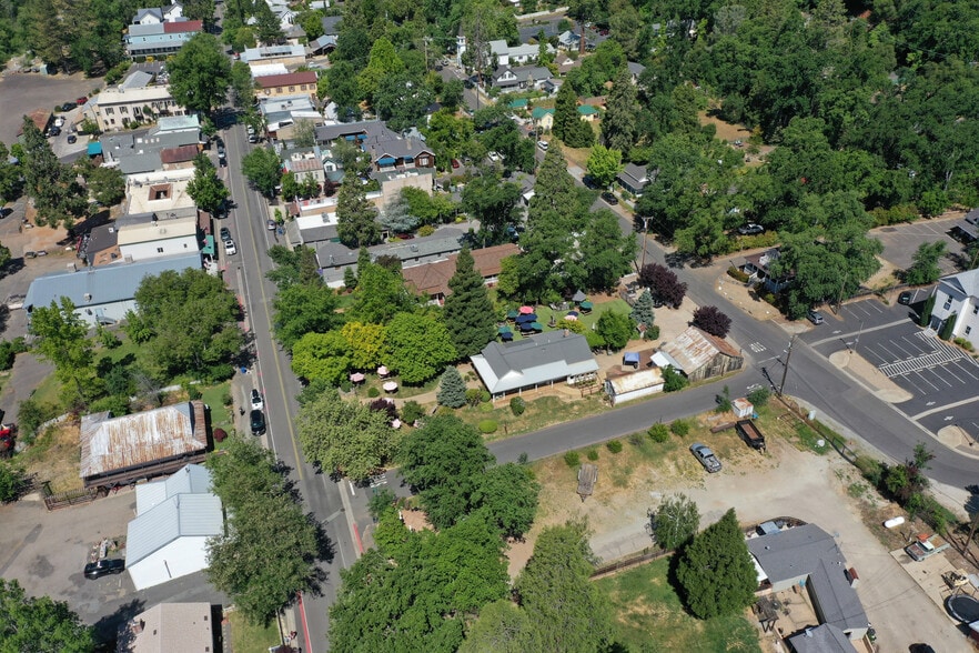 More Photos Of 350 Main St, Murphys Restaurant For Sale