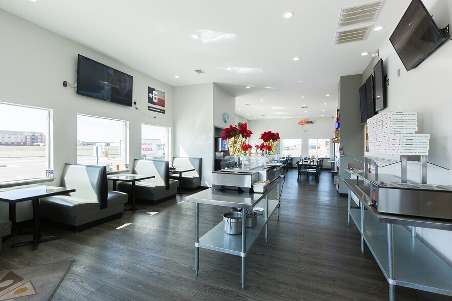 More Photos Of 1140 Kermit St, Plainview Restaurant For Sale