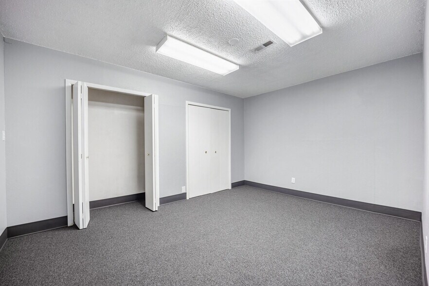 More Photos Of 3580 Chelton Loop N, Colorado Springs Warehouse For Sale