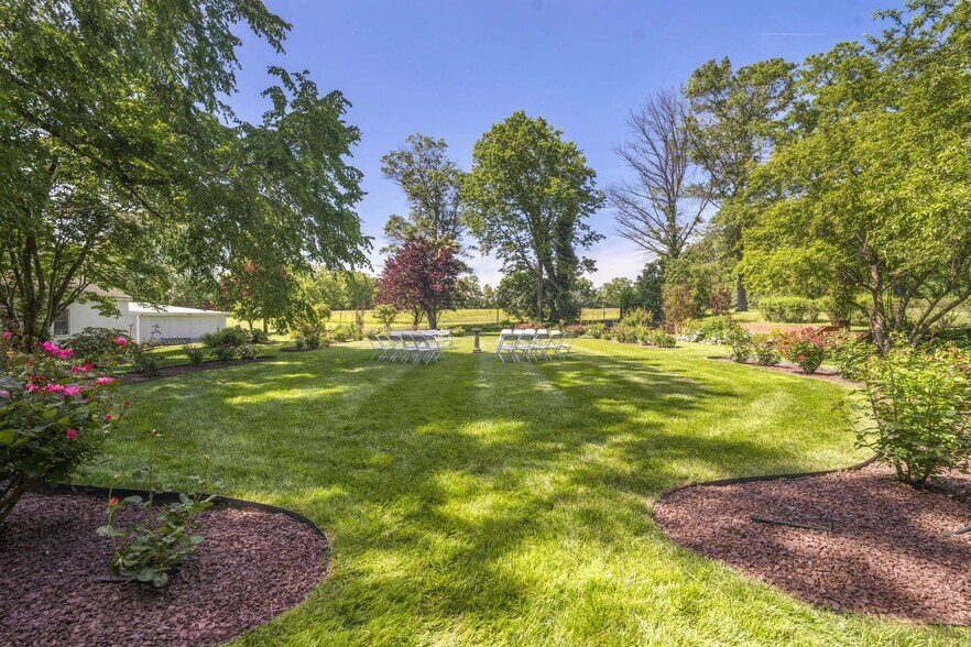 More Photos Of 1902 Jefferson Pike, Brunswick Lodge Meeting Hall For Lease