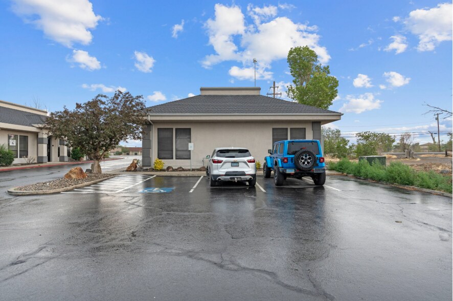 More Photos Of 415 US Highway 95A S, Fernley Medical For Sale