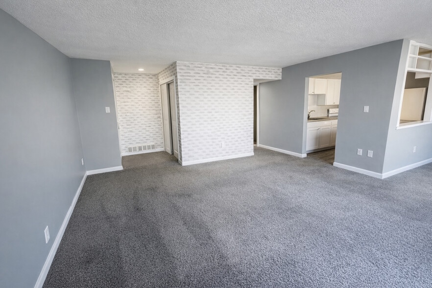More Photos Of 522 Wilson Bridge Dr, Oxon Hill Apartments For Sale