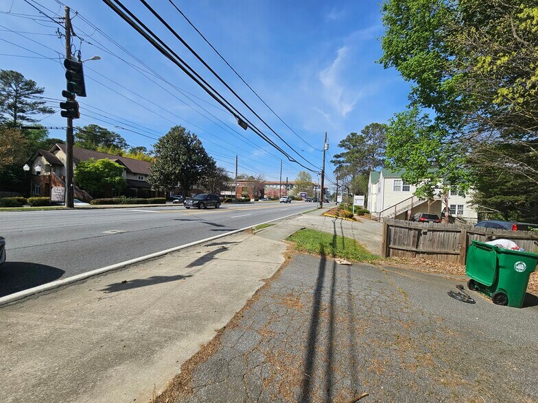 More Photos Of 1799 Clairmont Rd, Decatur Office Residential For Sale