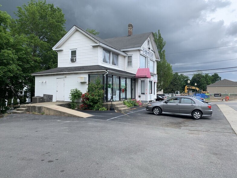 More Photos Of 642 East Ave, Warwick Storefront Retail Office For Sale