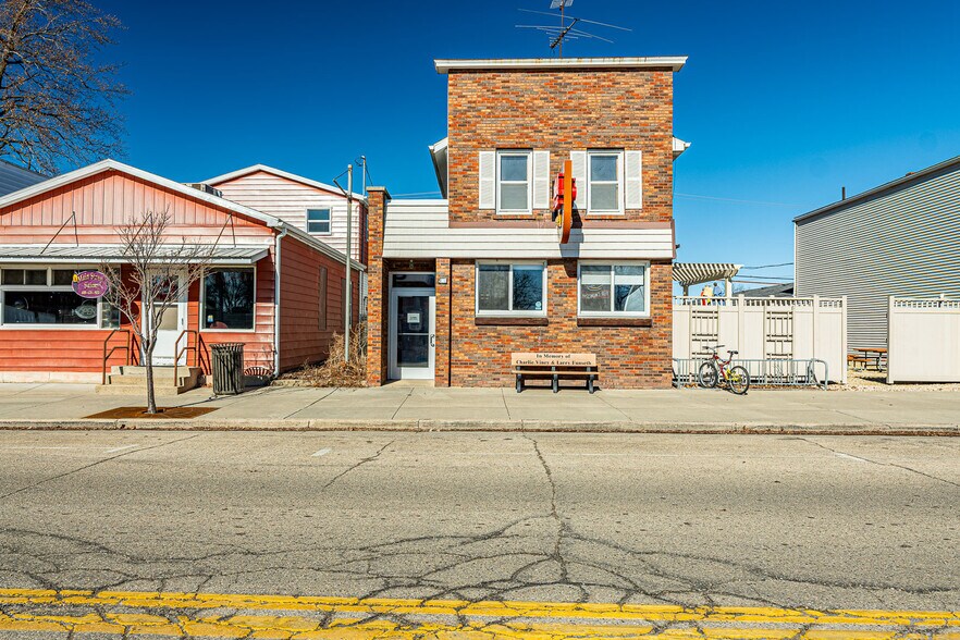 Primary Photo Of 127 W Main St, Belleville Restaurant For Sale
