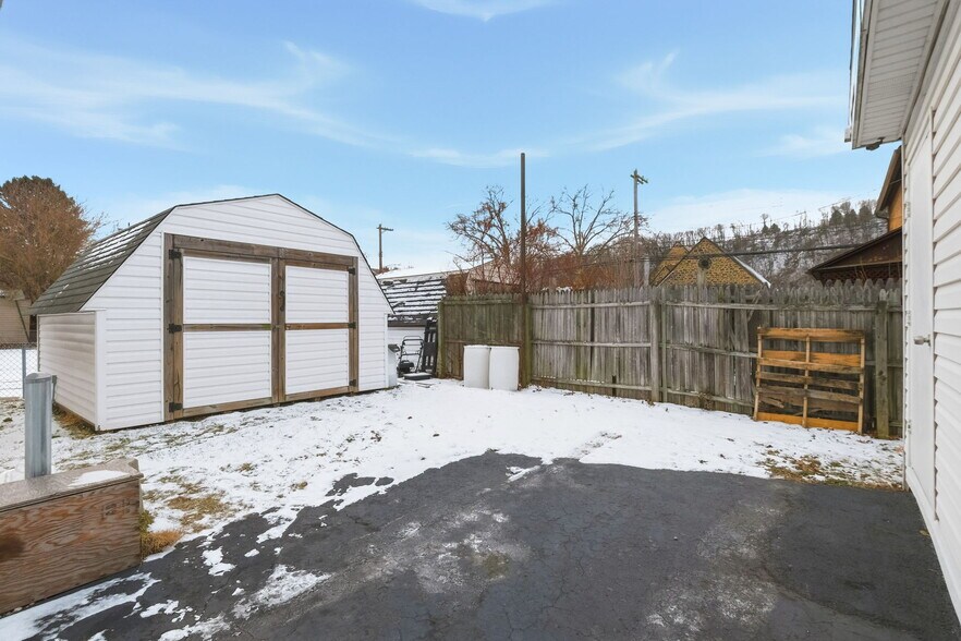 More Photos Of 1202 5th Ave, New Brighton Land For Sale