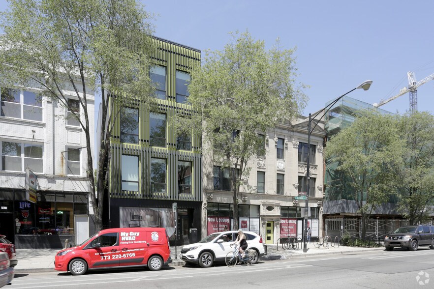 More Photos Of 1728 W Division St, Chicago Apartments For Lease