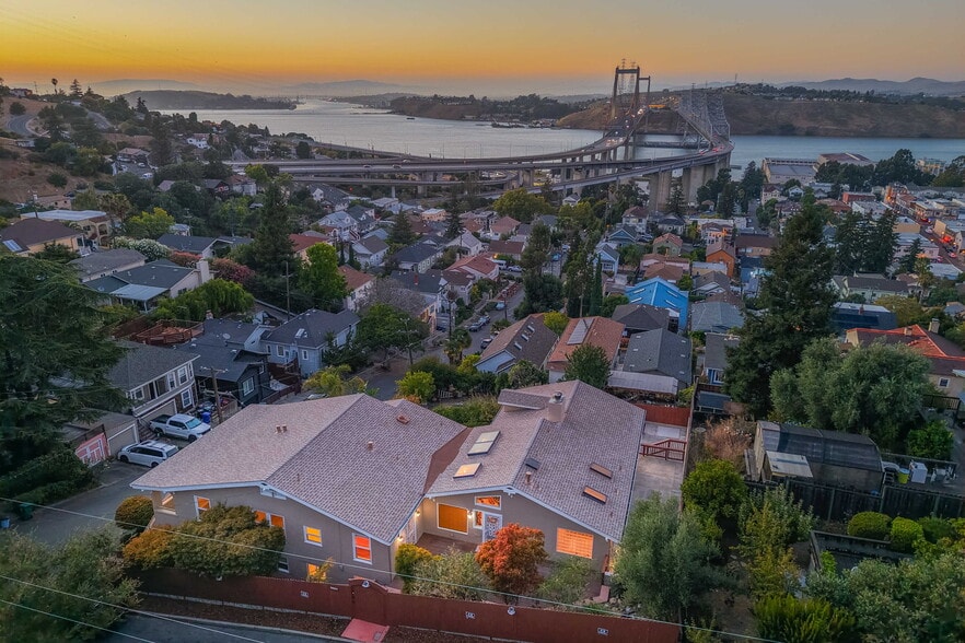 More Photos Of 1135 5th Ave, Crockett Apartments For Sale